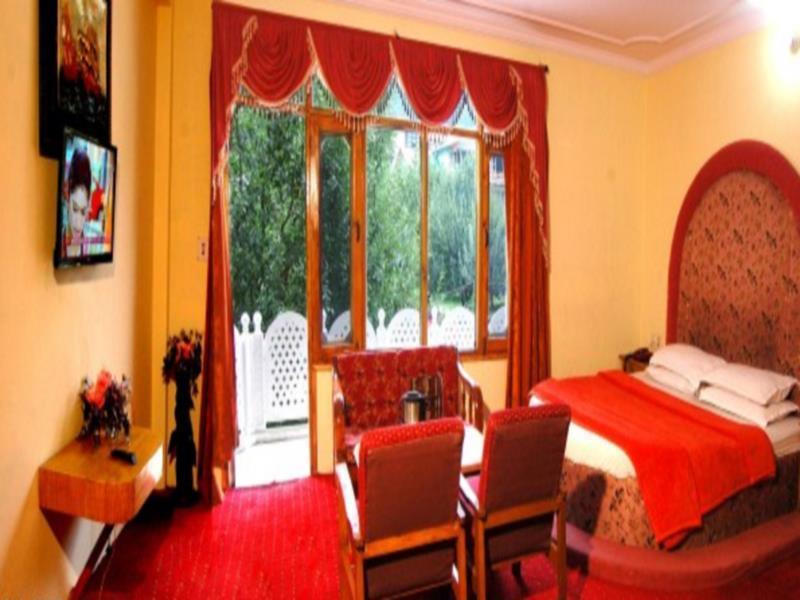 Hotel Neha Palace Manāli Exterior foto